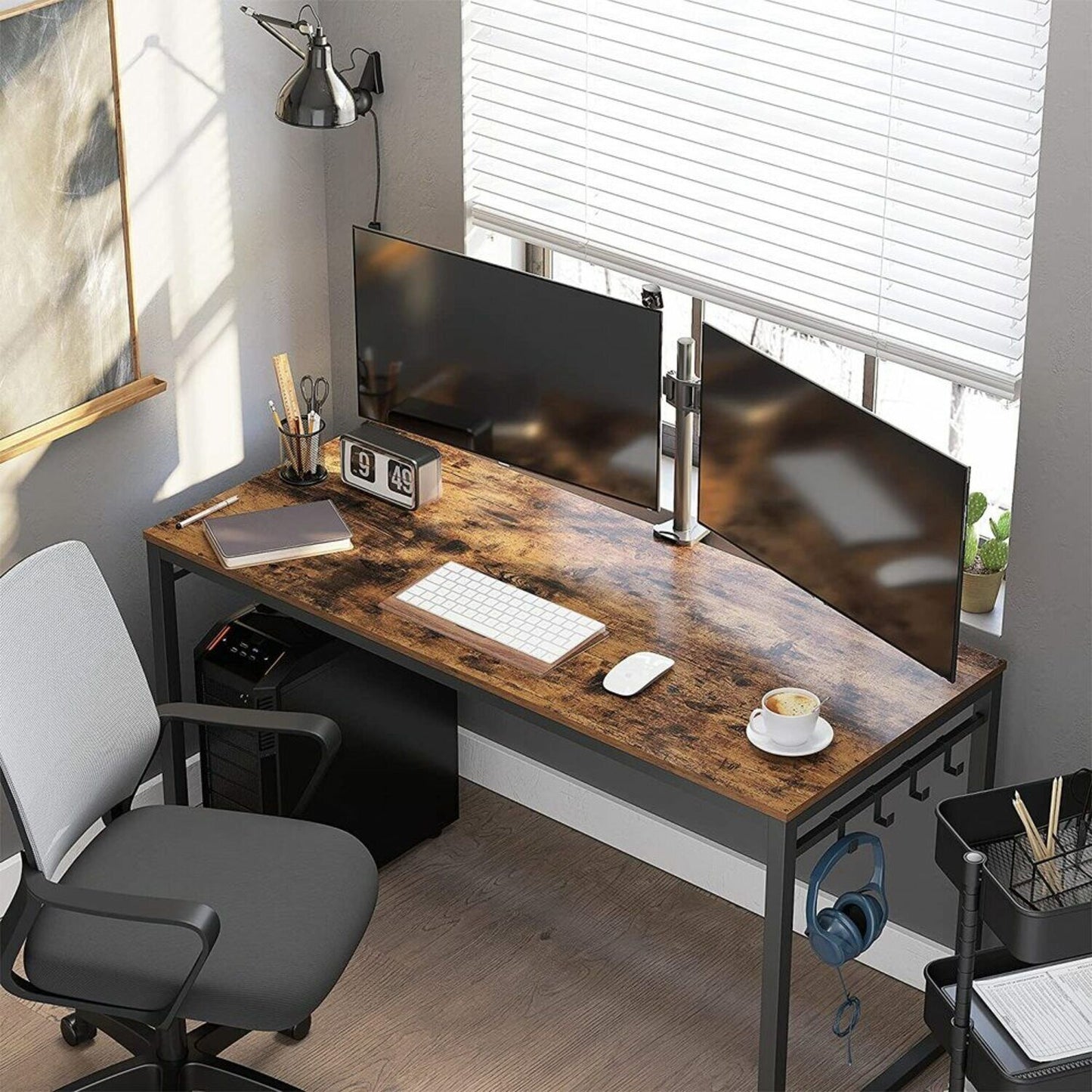 Vasagle Rustic Brown and Black Computer Desk with 8 Hooks 140cm