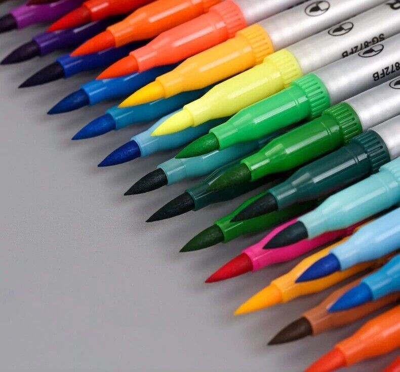 24 Colors Dual Tip Art Markers Brush Pens & Fine Liner Graphic Drawing Sketching