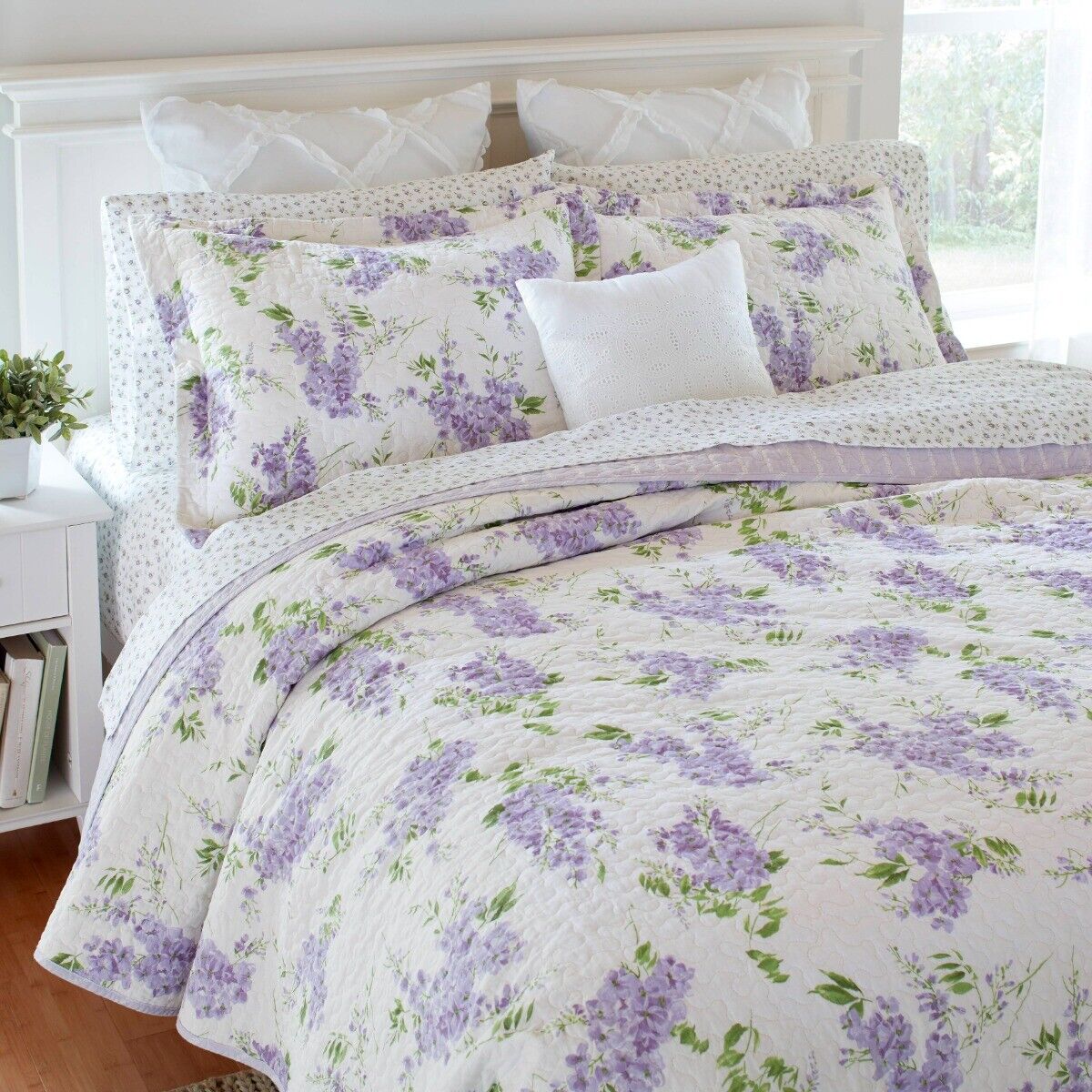 Laura Ashley Keighley Printed Coverlet Set -Lilac