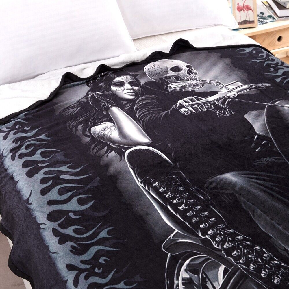 Skull Lover Black 150X200cm Size Blanket Soft Warm Throw Rug Home Decor Bed