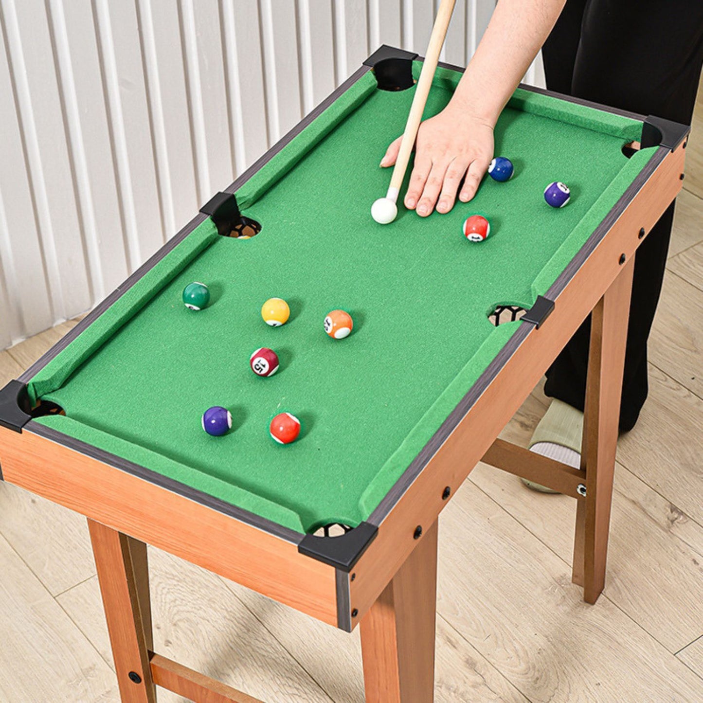 GOMINIMO 69cm Mini Pool Game Table with 2 Sticks (Wooden and Green)