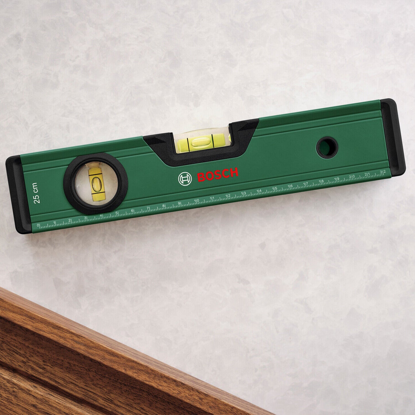 Bosch Spirit Level 25 cm, Precise Alignment, Softgrip Bumpers, V-Groove